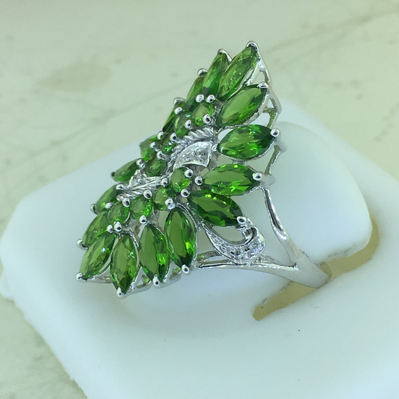 Green Emerald CZ 925 Sterling Silver Cluster Ring - Picture 7 of 7